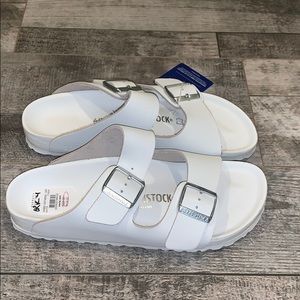 monterey exquisite white